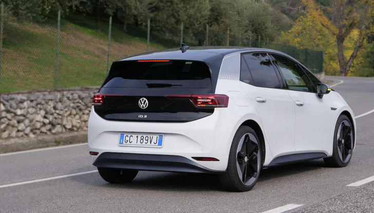 AutoAbo: con Volkswagen l’auto si prende in abbonamento - Foto 21 di 28