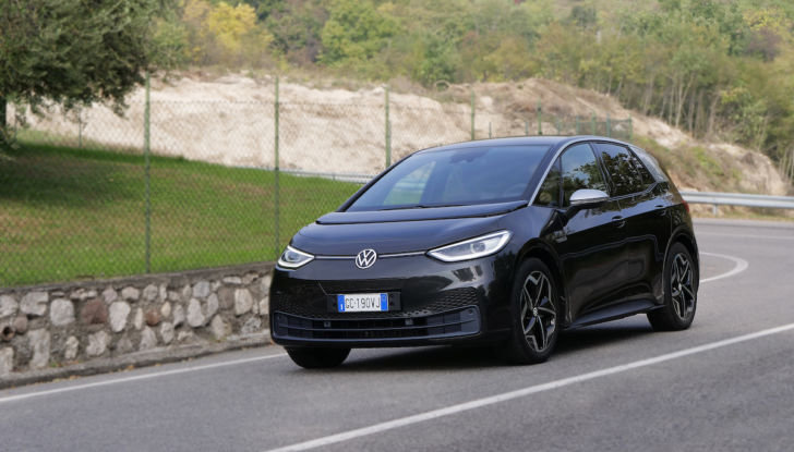 AutoAbo: con Volkswagen l’auto si prende in abbonamento - Foto 22 di 28