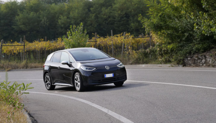 AutoAbo: con Volkswagen l’auto si prende in abbonamento - Foto 24 di 28