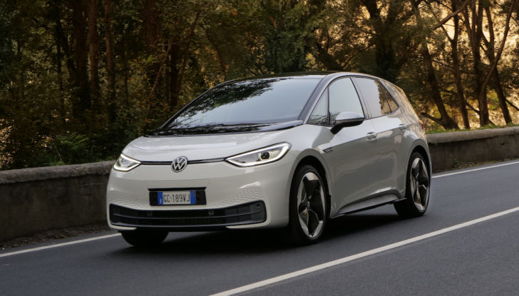 AutoAbo: con Volkswagen l’auto si prende in abbonamento - Foto 3 di 28