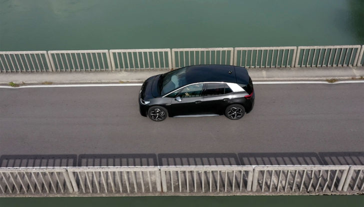 AutoAbo: con Volkswagen l’auto si prende in abbonamento - Foto 27 di 28