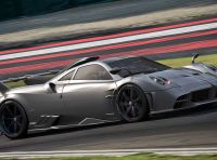 Pagani Huayra R arriva a novembre: avrà il V12 aspirato!