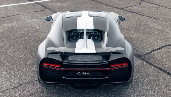 Bugatti Chiron Pur Sport contro Dassault Rafale: chi vince in accelerazione? - Foto 2 di 13
