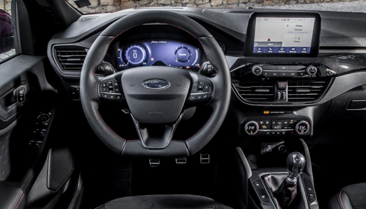 Ford Kuga: nei primi sei mesi del 2021 è la Plug-in Hybrid più venduta in Europa - Foto 10 di 13