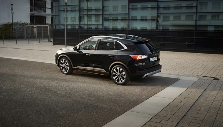 Ford Kuga: nei primi sei mesi del 2021 è la Plug-in Hybrid più venduta in Europa - Foto 3 di 13