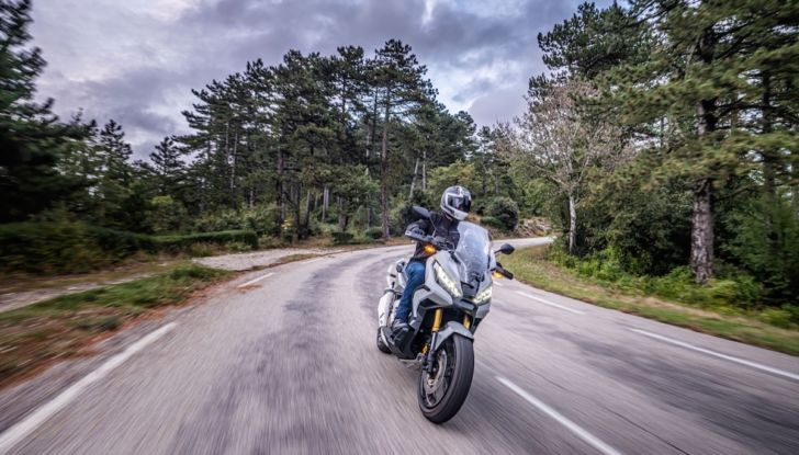 Honda X-ADV: tutte le novità della versione 2021 - Foto 2 di 14