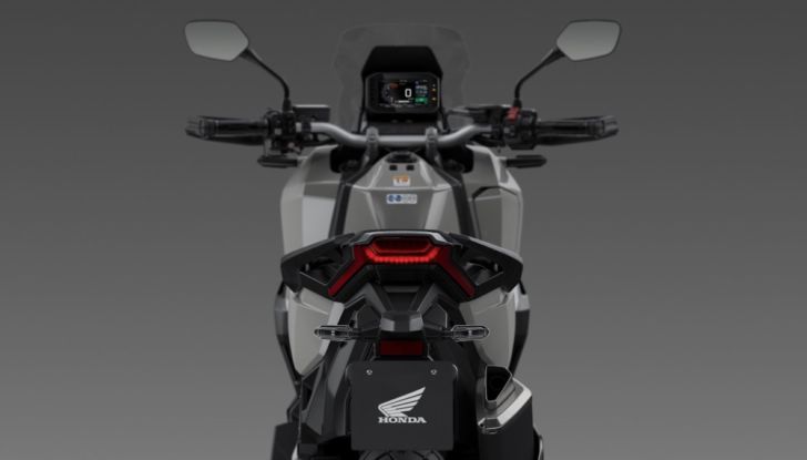 Honda X-ADV: tutte le novità della versione 2021 - Foto 3 di 14
