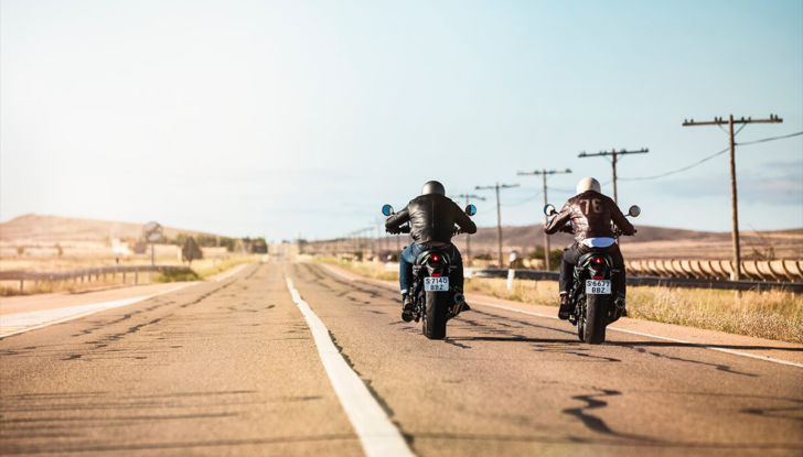 Kawasaki Z900RS: nel 2021 arrivano due nuove colorazioni - Foto 5 di 14