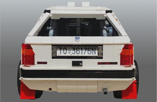 Lancia Delta Integrale 16v Lego MOC: la regina dei rally fatta di mattoncini colorati - Foto 8 di 9