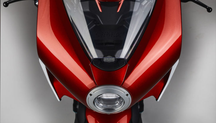 MV Agusta Superveloce 75 Anniversario: potente e per pochissimi fortunati - Foto 6 di 13