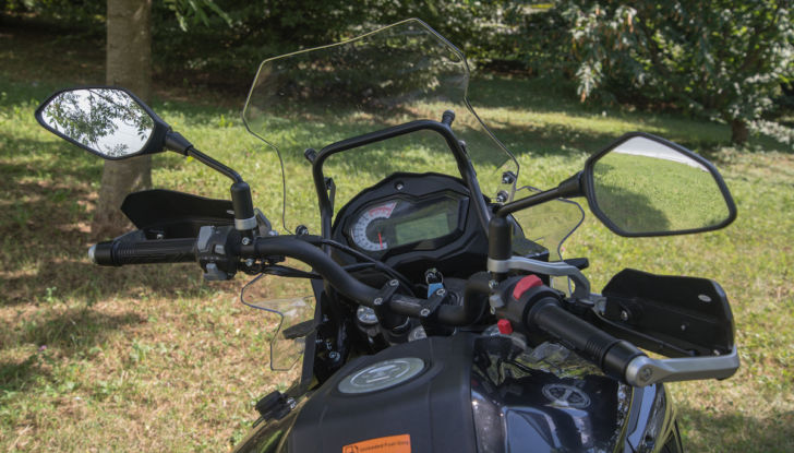 Prova Benelli TRK 502 X: tanta sostanza a un prezzo abbordabile - Foto 10 di 29