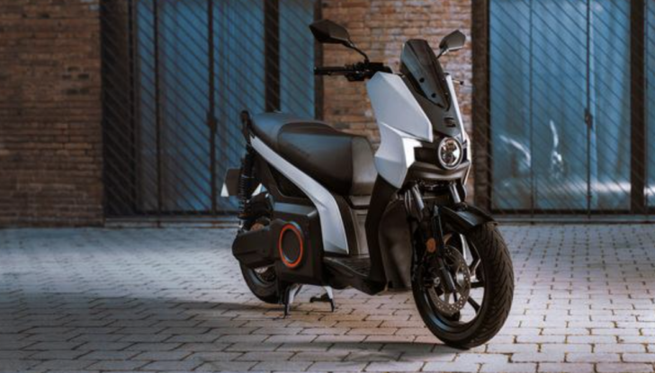 Seat MÓ eScooter 125: la casa spagnola si lancia sulle due ruote green - Foto 10 di 18