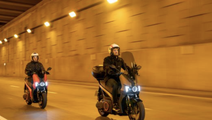 Seat MÓ eScooter 125: la casa spagnola si lancia sulle due ruote green - Foto 6 di 18