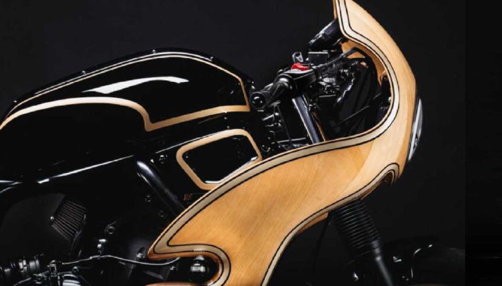 George Woodman firma la prima Yamaha XSR 700 in legno - Foto 1 di 9