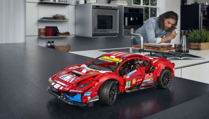 Ferrari 488 GTE AF Corse #51 Lego Technic