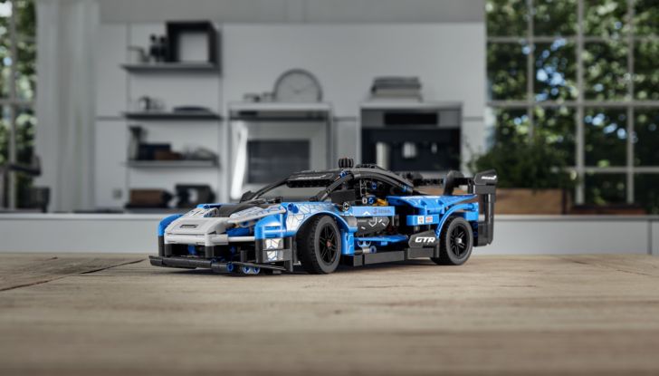 LEGO Technic McLaren Senna GTR