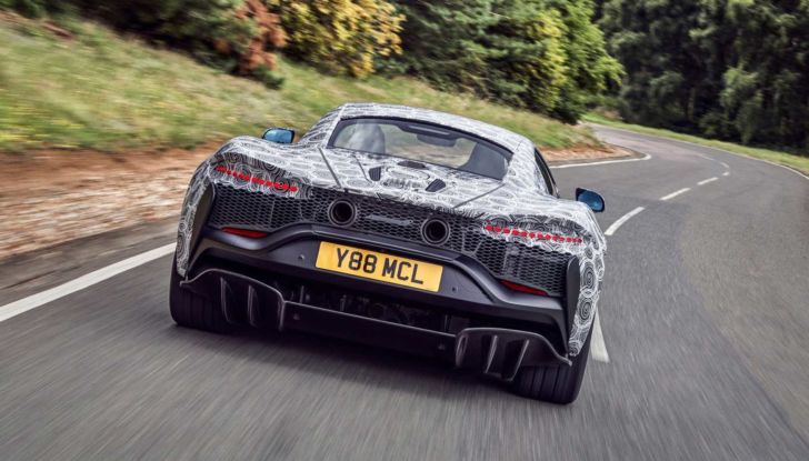 McLaren Artura supercar 2021