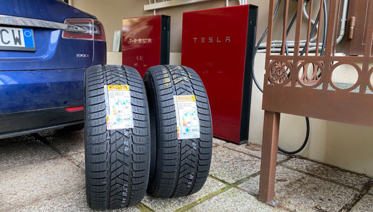 Pirelli invernali Winter davvero elettrici e sicuri anche sulla Tesla! - Foto 2 di 18