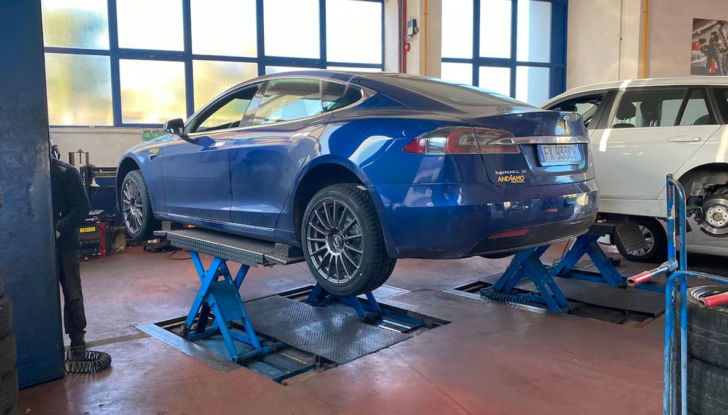 Pirelli invernali Winter davvero elettrici e sicuri anche sulla Tesla! - Foto 15 di 18
