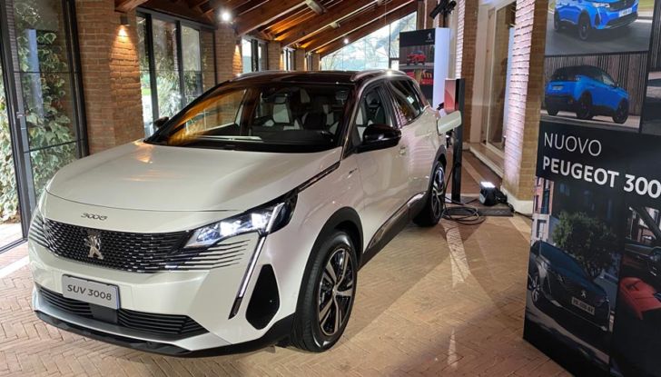 Peugeot 5008 MY2021: il SUV Premium a sette posti parte da 31.750 Euro - Foto 7 di 15