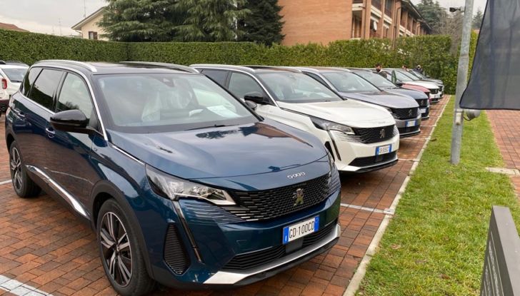 Peugeot 5008 MY2021: il SUV Premium a sette posti parte da 31.750 Euro - Foto 8 di 15