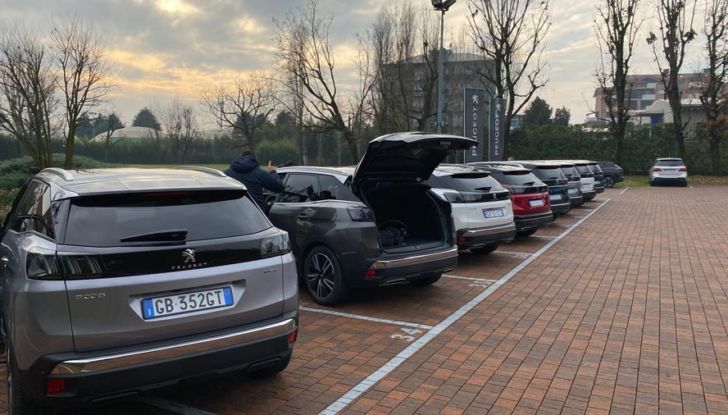 Peugeot 5008 MY2021: il SUV Premium a sette posti parte da 31.750 Euro - Foto 4 di 15