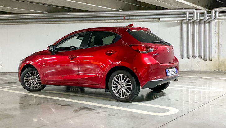 Prova su strada Mazda2 1.5 Mild Hybrid 90 CV - Foto 1 di 10