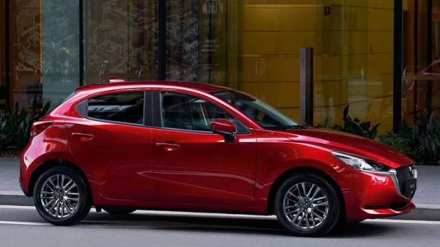 Prova su strada Mazda2 1.5 Mild Hybrid 90 CV - Foto 5 di 10