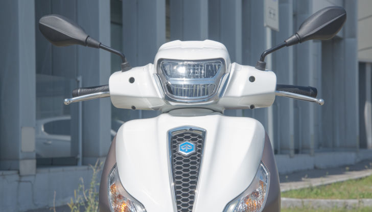 Prova Piaggio Medley 125: il ruote alte per annullare il traffico cittadino - Foto 13 di 26