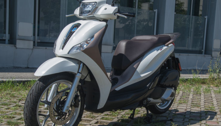 Prova Piaggio Medley 125: il ruote alte per annullare il traffico cittadino - Foto 8 di 26