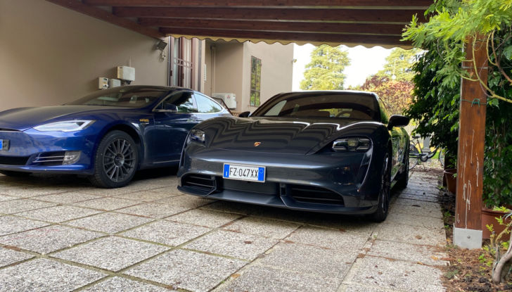 Porsche Taycan: nuova versione Turbo in arrivo? - Foto 10 di 12