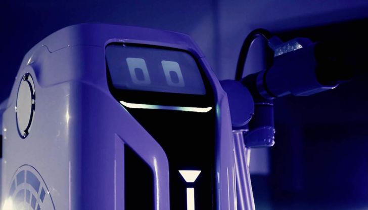 Volkswagen: arriva il robot indipendente per ricaricare le auto elettriche - Foto 4 di 6