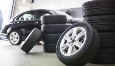 Cambio gomme 2022: entro il 15 maggio bisogna mettersi in regola