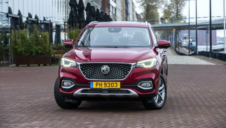 MG E-HS Plug-in Hybrid 2021