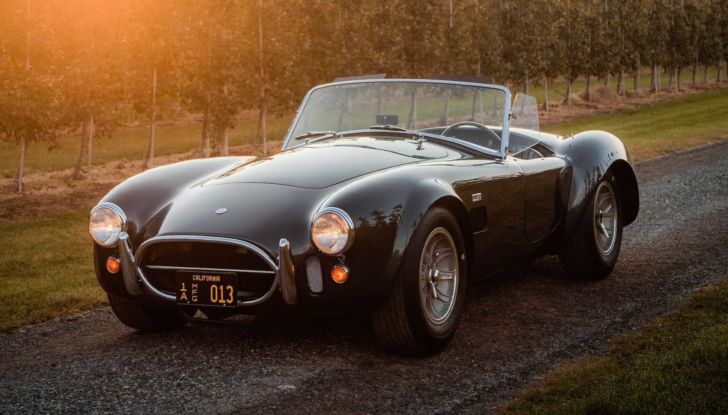Shelby 427 Cobra Roadster Carroll Shelby
