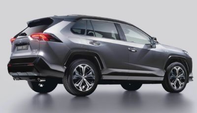 Toyota RAV4: la Plug-in Hybrid arriva in Italia da 55.500 Euro