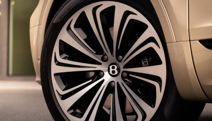 Bentley Bentayga Hybrid: l’ibrida inglese di lusso si rinnova - Foto 4 di 7