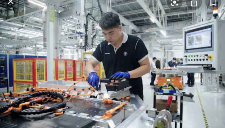 Brilliance BMW iX3: la Cina è sempre più vicina! - Foto 3 di 10