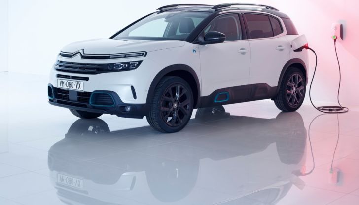 SUV Citroën C5 Aircross Hybrid: i vantaggi della tecnologia ibrida plug-in - Foto 3 di 8
