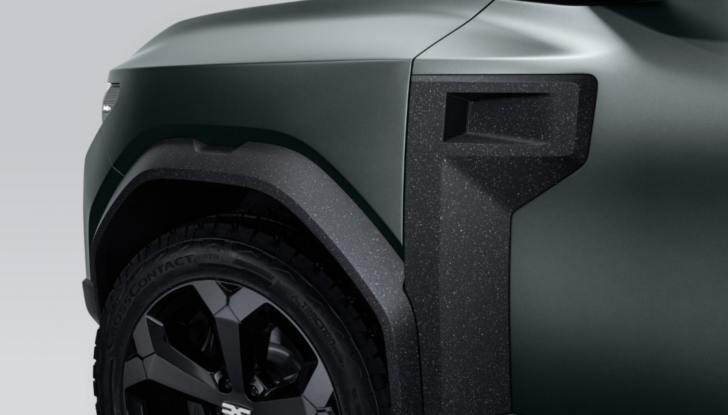 Dacia Bigster Concept: come sarà il SUV del futuro - Foto 12 di 12