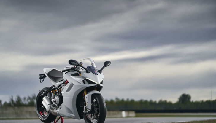 Ducati: al via la produzione della nuova SuperSport 950 - Foto 2 di 6