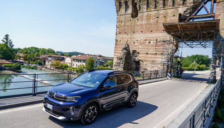 SUV Citroën C5 Aircross Hybrid Plug-in: Test Drive - Foto 1 di 35