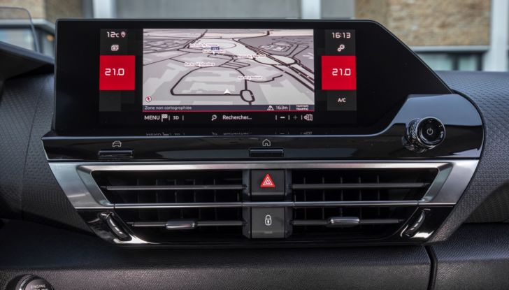 [VIDEO] Prova su strada nuova Citroën C4, il comfort dal benzina al 100% elettrico - Foto 33 di 40