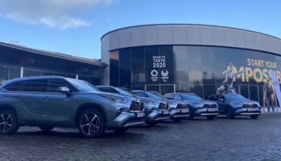 Toyota Highlander: la prova su strada del SUV premium giapponese