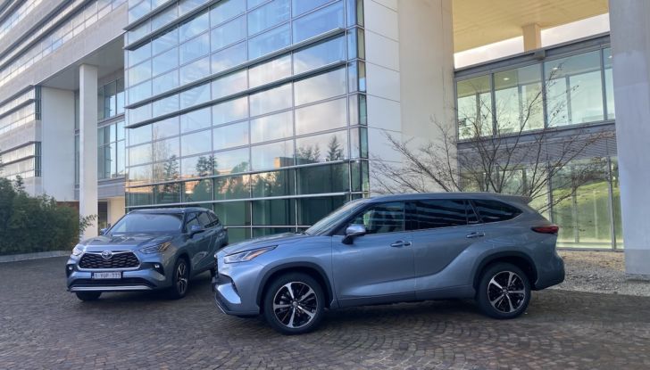 Toyota Highlander: la prova su strada del SUV premium giapponese - Foto 7 di 24