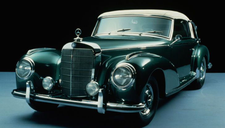 Dieci compleanni auto 2021 Mercedes 300