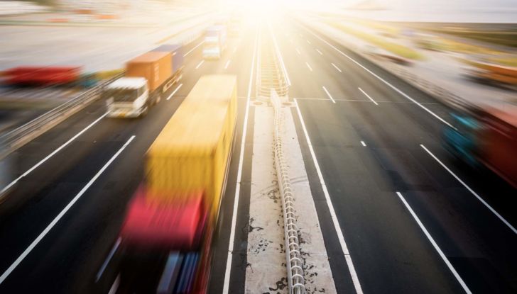 Limiti divieti circolazione camion 2021