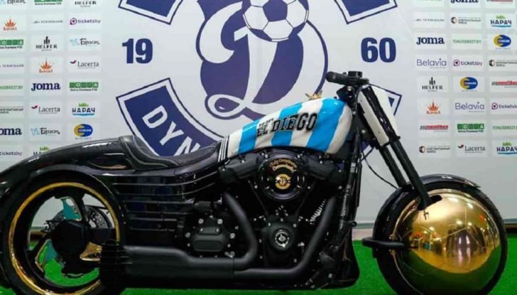 Maradona: nella sua eredità anche una Harley-Davidson customizzata - Foto 2 di 6