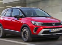 Opel Crossland 2021: quattro allestimenti e prezzi da 20.850 Euro