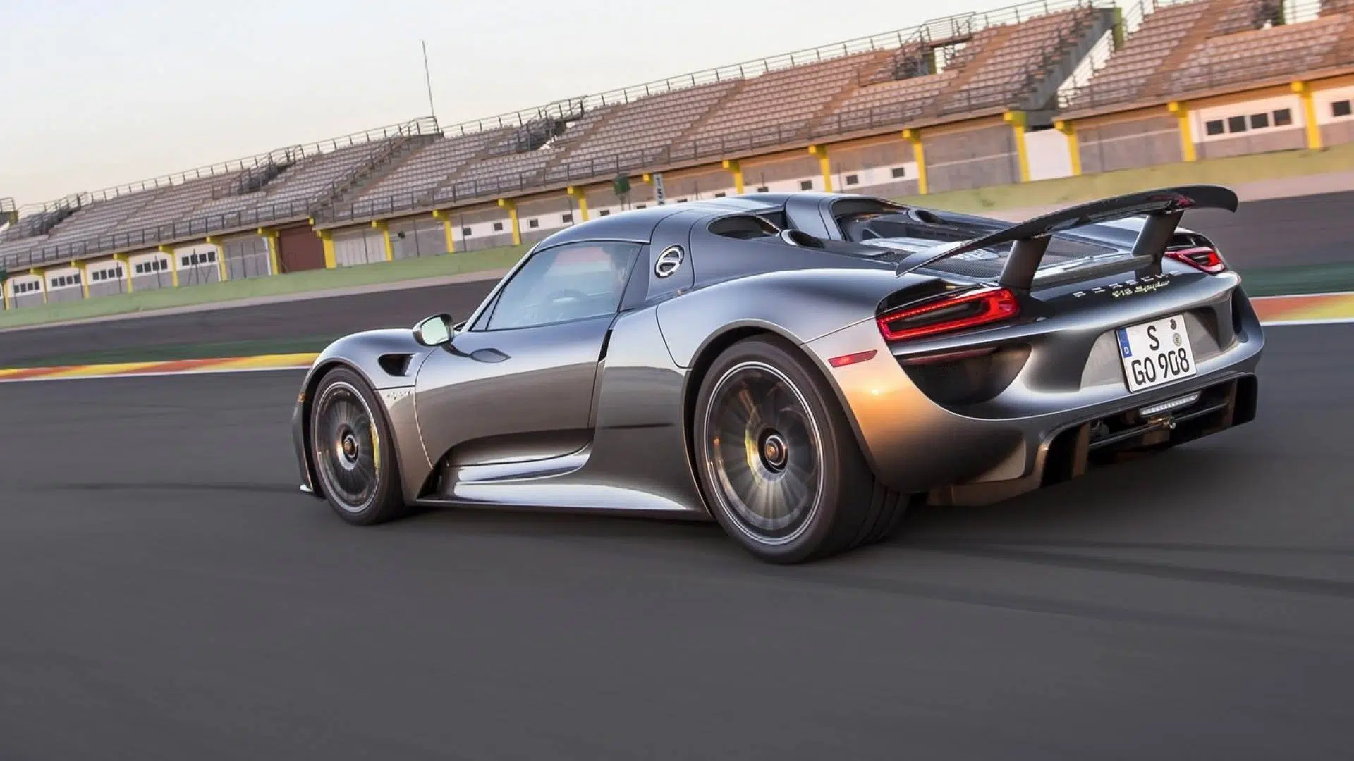 Porsche 918 Spyder